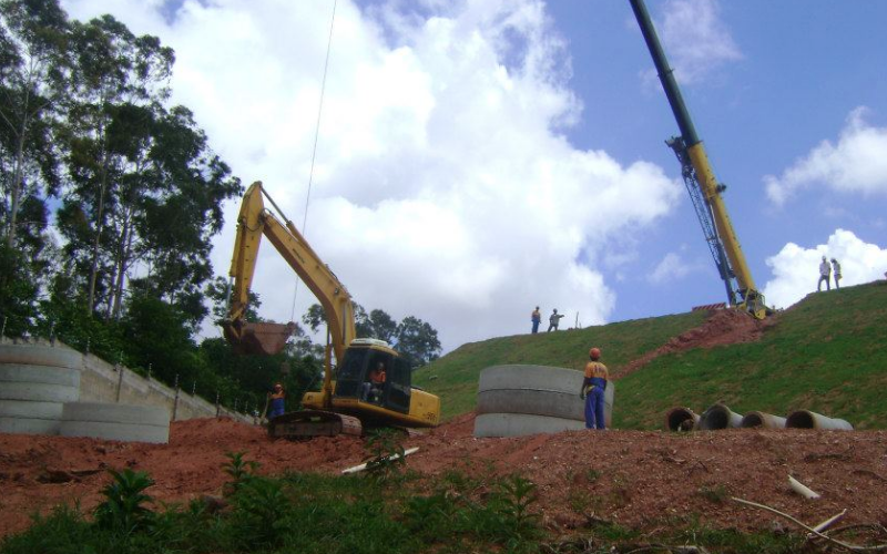 Obra: Construção de Caixa de Retardo em Valinhos-SP